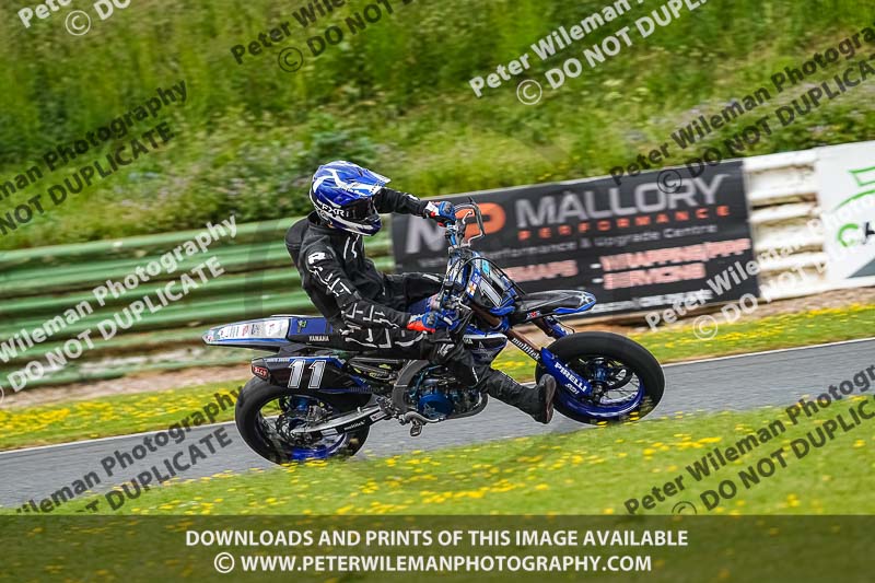 enduro digital images;event digital images;eventdigitalimages;mallory park;mallory park photographs;mallory park trackday;mallory park trackday photographs;no limits trackdays;peter wileman photography;racing digital images;trackday digital images;trackday photos